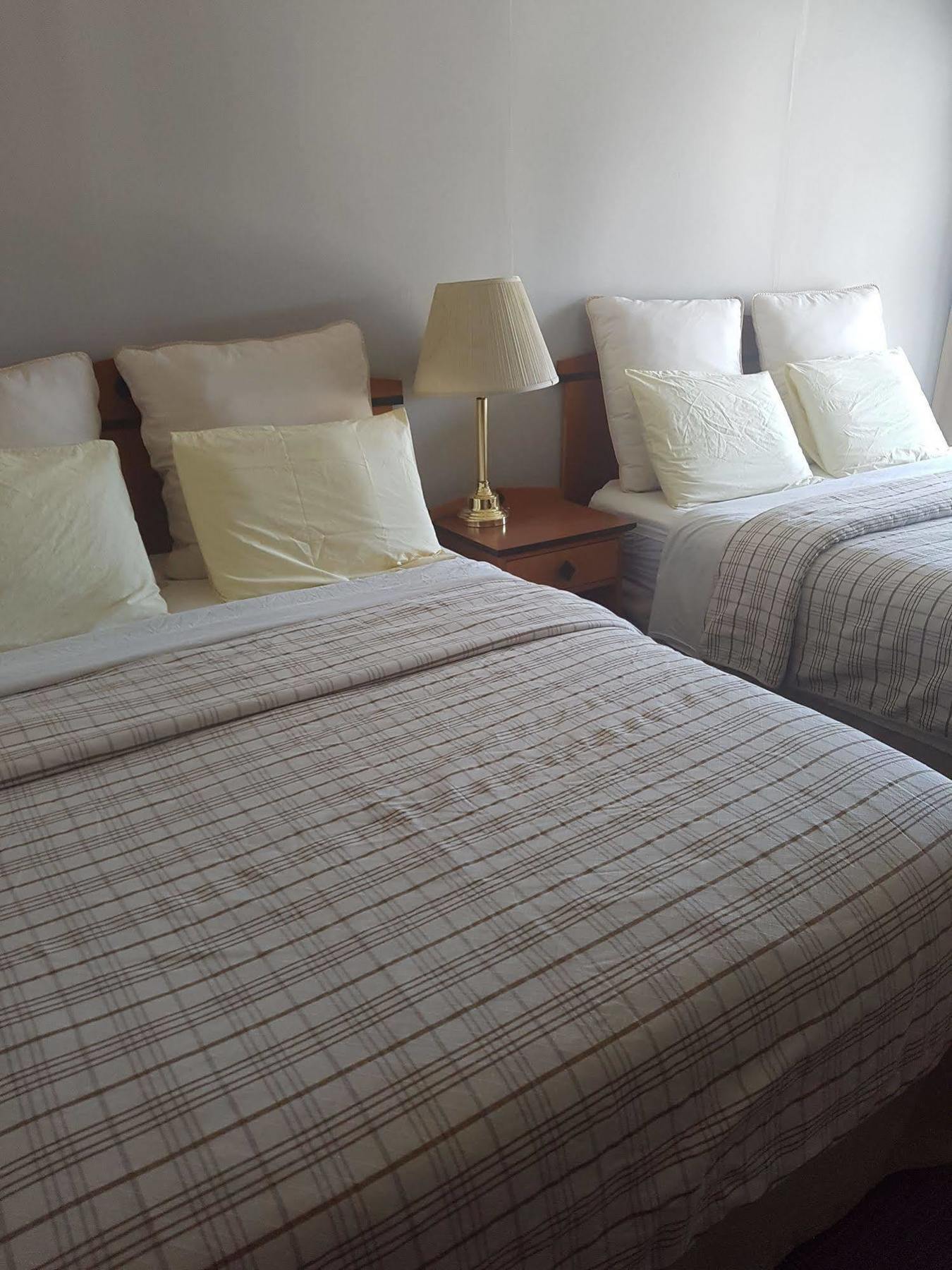 Olympia Lodge Калгари Экстерьер фото
